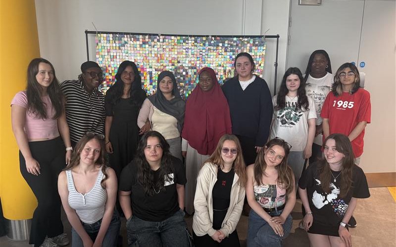 Gateshead College joins The Girl’s Network